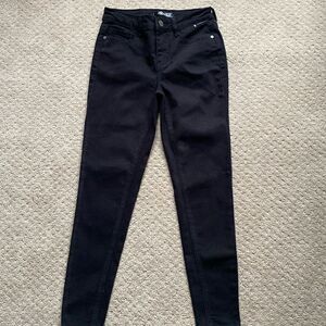 Xoxo jeans. Size 5/27.  NWOT. Black color. Excellent condition.